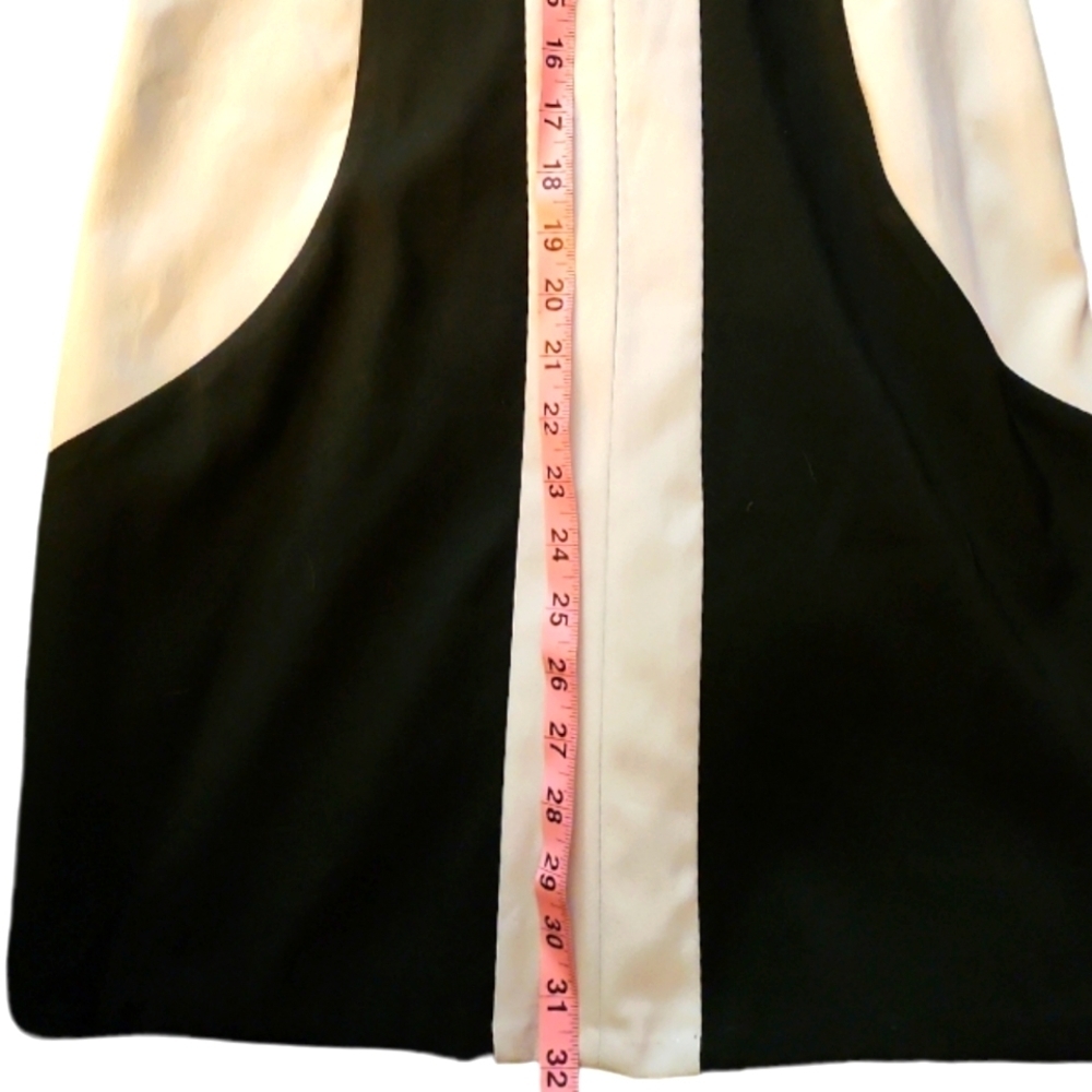 Signature By Sangria SZ 4P Black & White Sleeveless Keyhole Colorbock Mini Dress - Picture 6 of 13